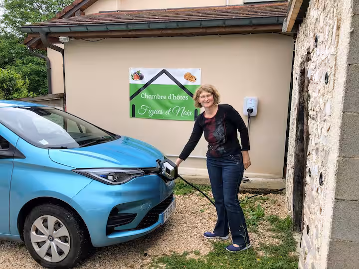 c9ee87e3-477c-4e23-aca4-0e070f5b7205